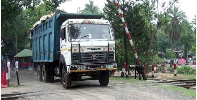 ১৮ জুলাই থেকে সাতদিন বন্ধ থাকবে হিলি স্থলবন্দর