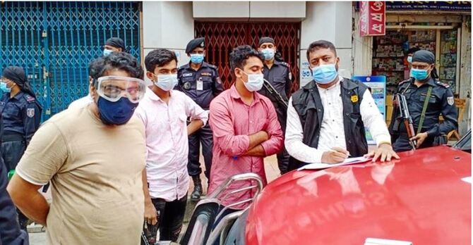 নিত্যপ্রয়োজনীয় পণ্য কিনতে গিয়ে জরিমানা গুনলেন ৫০০ টাকা