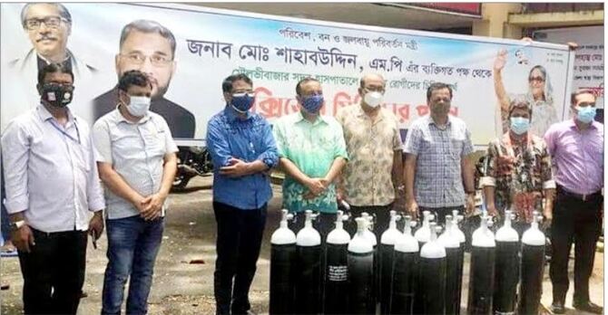 মৌলভীবাজারে অক্সিজেন ও অর্থসহায়তা পরিবেশমন্ত্রীর