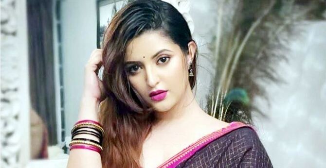 এবার ঈদে ছয়টি গরু কোরবানি দেবেন পরীমনি