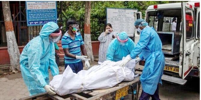 সংক্রমণ কমলেও একদিনে ২ হাজারের বেশি মৃত্যু দেখল ভারত