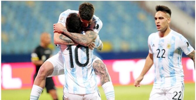 মেসি ম্যাজিকে ইকুয়েডরকে উড়িয়ে সেমিতে আর্জেন্টিনা