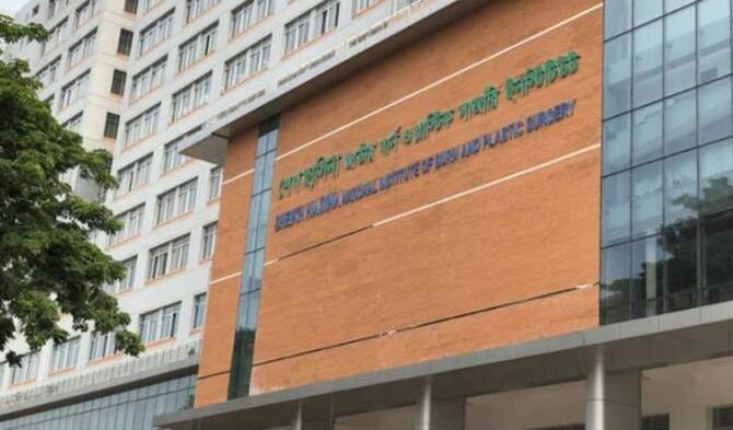সায়েদাবাদে বৈদ্যুতিক শর্ট সার্কিটের আগুনে দগ্ধ ৩
