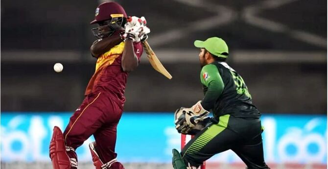 করোনার পেটে পাকিস্তানের প্রথম টি-টোয়েন্টি