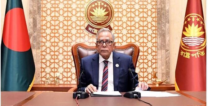 দেশে এখনও ২৪.৪ শতাংশ জনগোষ্ঠী নিরক্ষর: রাষ্ট্রপতি