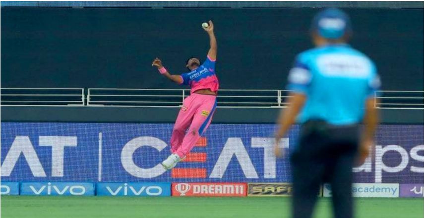 বোলিংয়ের সঙ্গে ফিল্ডিংয়েও তাক লাগালেন ফিজ, তবু হার রাজস্থানের