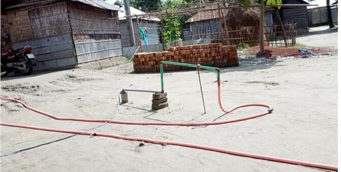 ২৫ ফুটের বেশি গভীর হলেই নলকূপ দিয়ে বের হচ্ছে গরম পানি