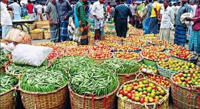 যশোরে কৃষি বিপণন কেন্দ্রে লাভবান কৃষক