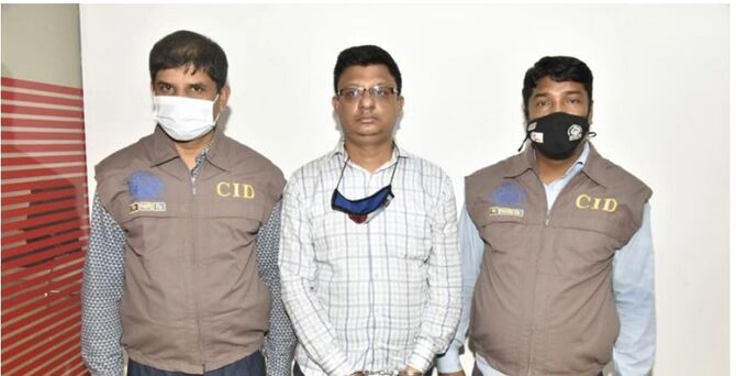 আইজিপি পরিচয়ে ফোন করে ব্যাংকে টাকা চাইতেন তিনি