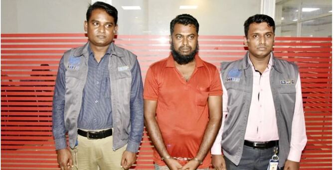 যৌতুকের টাকার জন্য হাতুড়ি দিয়ে স্ত্রীকে হত্যা করেন রকিবুল
