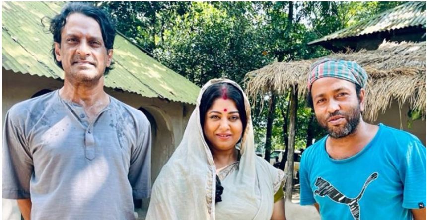 ‘দেশান্তর’ সিনেমার লুকে দেখা দিলেন মৌসুমী-রুবেল