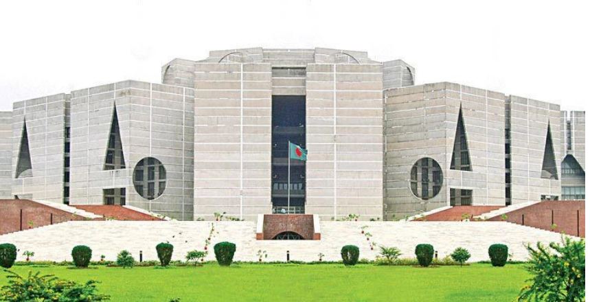 গুজব-অসত্য সংবাদ প্রতিরোধে কার্যকর পদক্ষেপের সুপারিশ