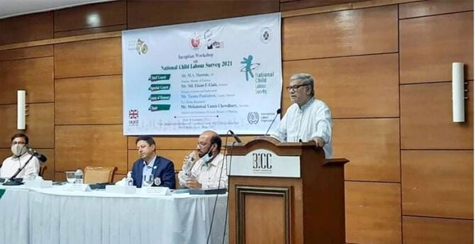 ২ লাখ ৬০ হাজার শিশু অত্যন্ত ঝুঁকিপূর্ণ কাজে নিয়োজিত