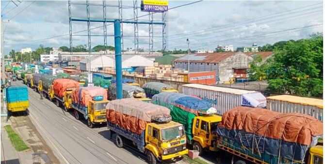 বেনাপোলে ভারতে প্রবেশের অপেক্ষায় হাজারো ট্রাক