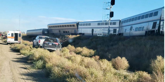 যুক্তরাষ্ট্রে ট্রেন লাইনচ্যুত, নিহত ৩, আহত ৫০