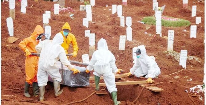 বিশ্বে একদিনে আরও ৯২৯২ জনের মৃত্যু, শনাক্ত পাঁচ লক্ষাধিক