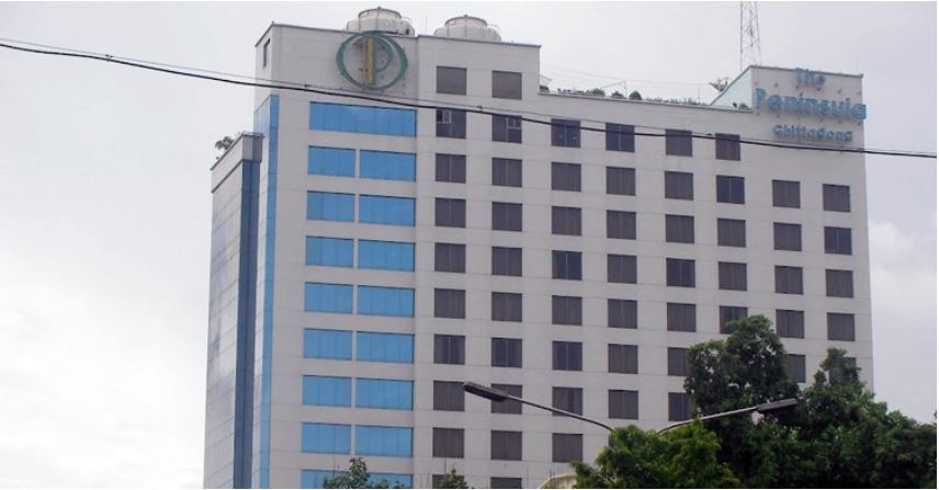 চট্টগ্রামে হোটেল পেনিনসুলার বেজমেন্টে আগুন