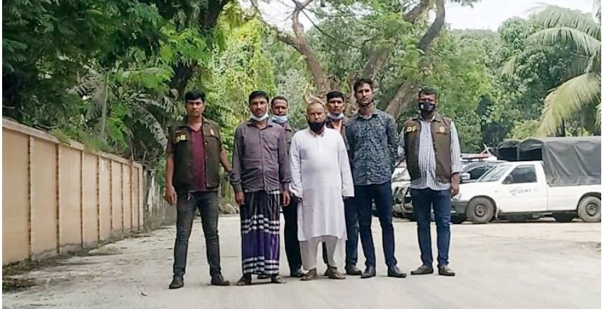 প্রবাসীদের টার্গেট করে সর্বস্ব লুটে নিতেন তারা