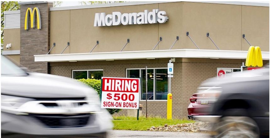 যুক্তরাষ্ট্রে চাকরি ছাড়ার হিড়িক