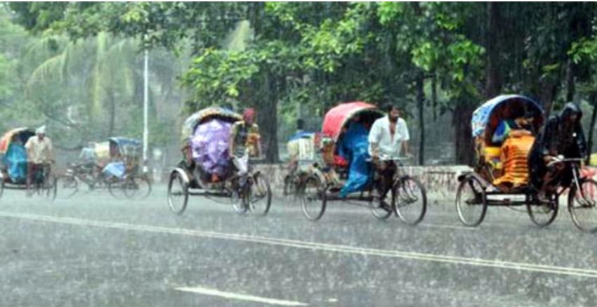উত্তরাঞ্চলে ভারি বর্ষণ, তিনদিনে বৃষ্টির প্রবণতা কমতে পারে