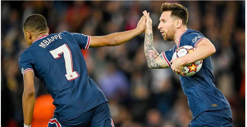 মেসি-এমবাপের নৈপুণ্যে জয় নিয়েই মাঠ ছাড়ল পিএসজি