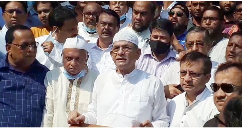 সাম্প্রদায়িক হামলায় নেতৃত্ব দিচ্ছে আ’লীগ-ছাত্রলীগ: মির্জা ফখরুল