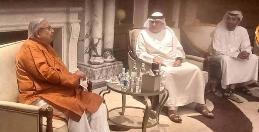 প্রবাসী কল্যাণমন্ত্রীর সঙ্গে আমিরাতের মানবসম্পদ মন্ত্রীর বৈঠক