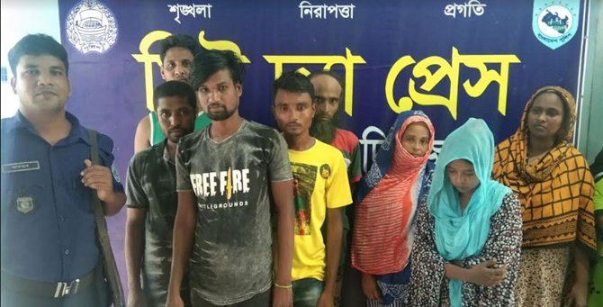 হিলিতে ৮ মাদকসেবীকে এক মাসের বিনাশ্রম কারাদন্ড