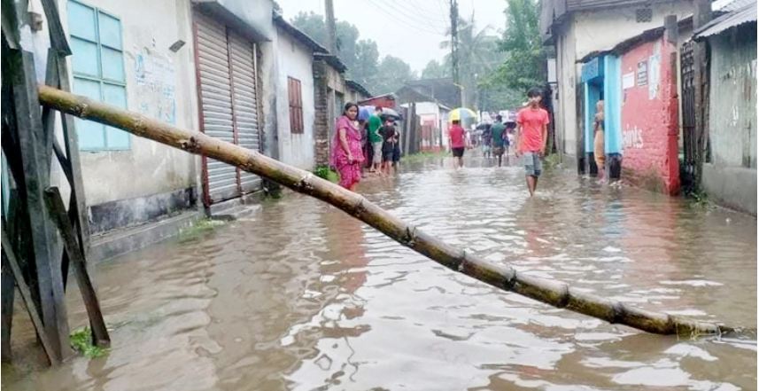 রংপুরে রেকর্ড পরিমাণ বৃষ্টিপাত, দুর্ভোগে জনজীবন