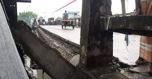 সাতক্ষীরার হাওড়া ব্রিজ এখন মরণ ফাঁদ
