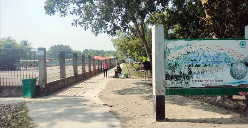 ধর্মঘটের তৃতীয় দিনে পর্যটকশূন্য সুন্দরবন