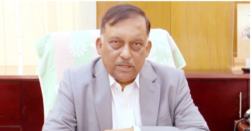 গণপরিবহনে অতিরিক্ত ভাড়া নিলে আইনি ব্যবস্থা: স্বরাষ্ট্রমন্ত্রী