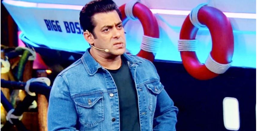 সিনেমার প্রচারে গিয়ে সেলফি নিয়ে বিরক্ত সালমান