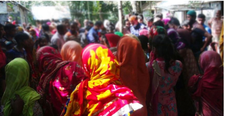 সবজি ক্ষেতে মুরগি যাওয়ায় নারীকে পিটিয়ে হত্যার অভিযোগ