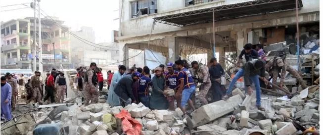 পাকিস্তানের ব্যাংকে বিস্ফোরণে নিহত অন্তত ১৪