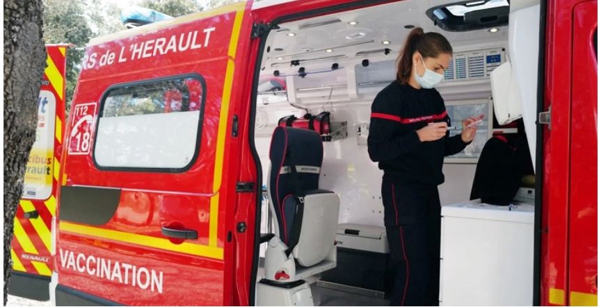 ওমিক্রনে নতুন করে বিপর্যস্ত ইউরোপ