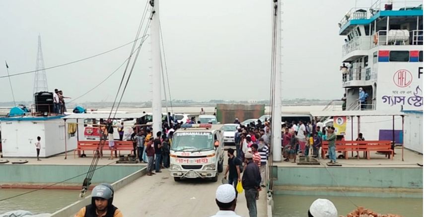 মঙ্গলমাঝির ঘাট-শিমুলিয়া রুটে ফেরি চলাচল শুরু