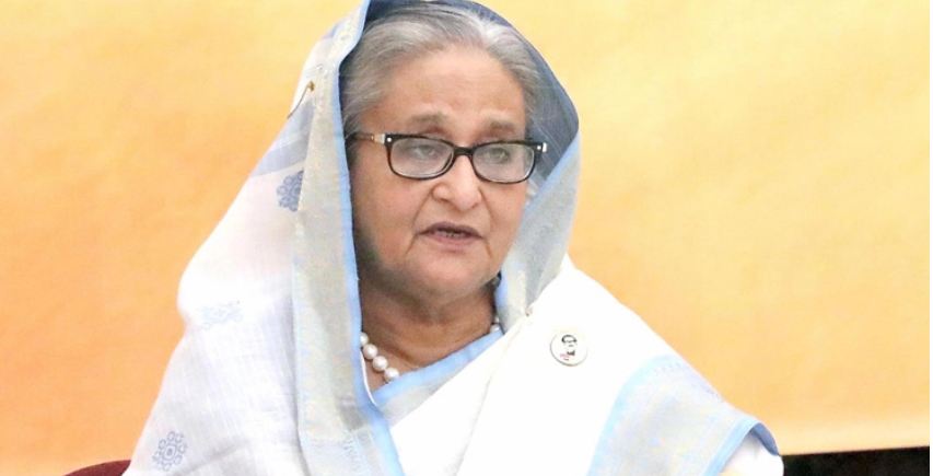 গাড়ি না ভেঙে ছাত্রদের শিক্ষাপ্রতিষ্ঠানে ফিরতে বললেন প্রধানমন্ত্রী