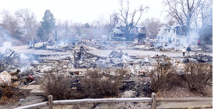 কলোরাডোয় ভয়াবহ দাবানলে নিখোঁজ ৩, ব্যাপক ক্ষয়ক্ষতি