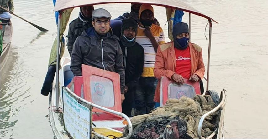 হালদায় ২৫০০ মিটার নিষিদ্ধ ঘেরা জাল জব্দ