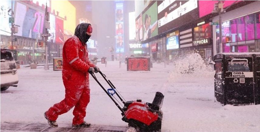 যুক্তরাষ্ট্রে ভারি তুষারপাত, ৫ অঙ্গরাজ্যে জরুরি অবস্থা জারি
