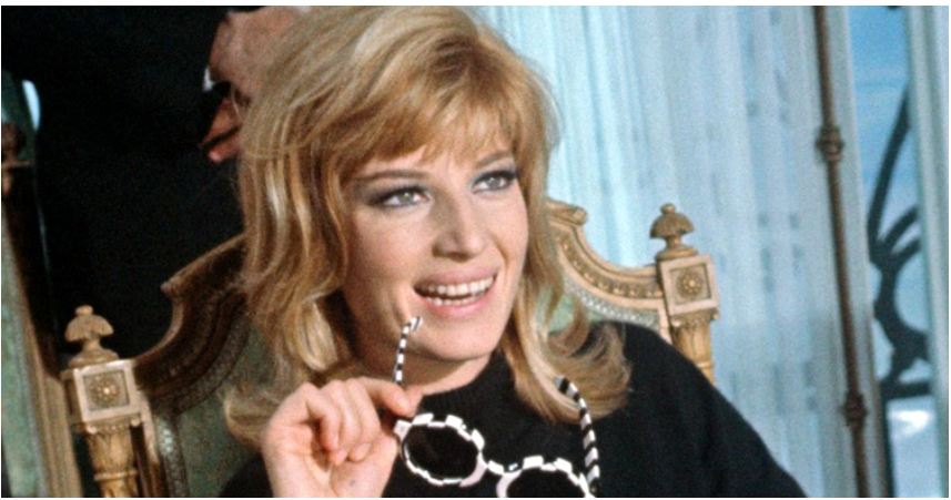 চলে গেলেন কিংবদন্তি অভিনেত্রী মনিকা