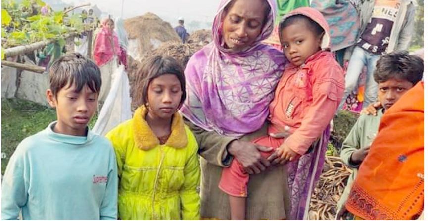 বাবাকে বাধা দিয়েও মাকে বাঁচাতে পারলো না সন্তানরা