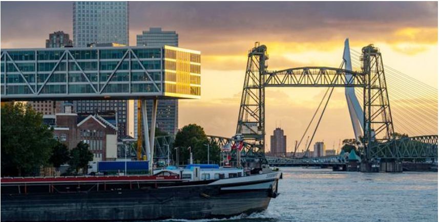 জেফ বেজোসের প্রমোদতরী যাবে বলে সেতু ভাঙছে নেদারল্যান্ডস