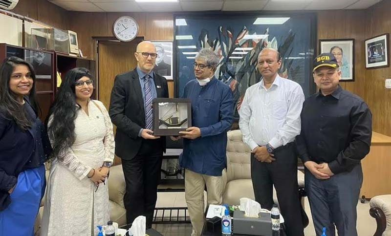 আপত্তিকর পোস্ট অপসারণের আশ্বাস দিল ফেসবুক