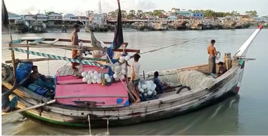 সাগরে ৬৫ দিন মাছ ধরা নিষিদ্ধ, মধ্যরাত থেকে কার্যকর