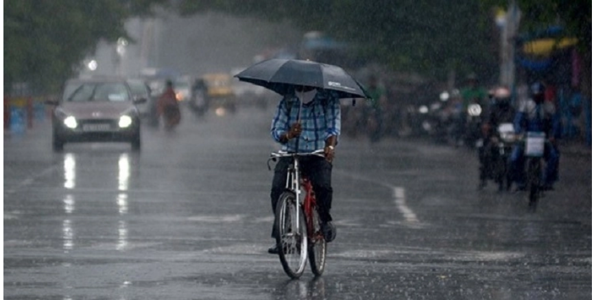 ঢাকাসহ বিভিন্ন স্থানে ঝড়-বৃষ্টি, জনজীবনে স্বস্তি