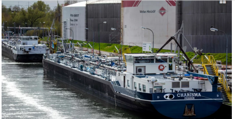 রাশিয়ার সস্তা তেলের দিকে চীনের নজর