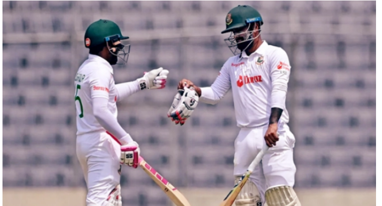 মুশফিক-লিটনের ফিফটিতে ঘুরে দাঁড়িয়েছে বাংলাদেশ