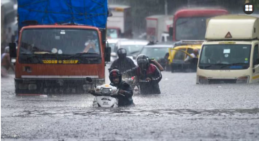 মুম্বাইয়ে ভারী বৃষ্টিপাত, রেড অ্যালার্ট জারি